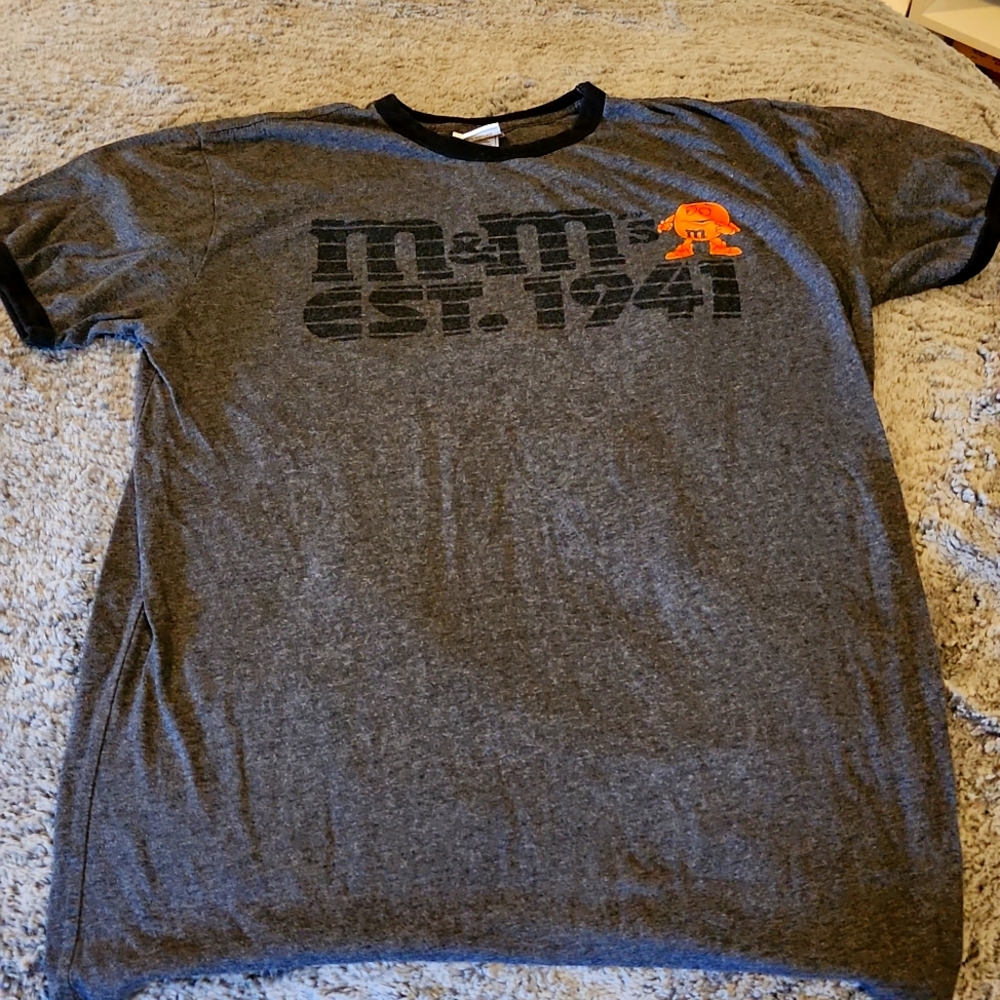 M&M's t-shirt dark gray MEDIUM